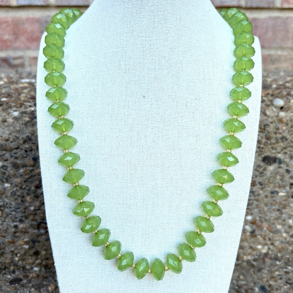 Vintage Joan Rivers Green Chunky Acrylic Lucite Faceted Statement Necklace 28"